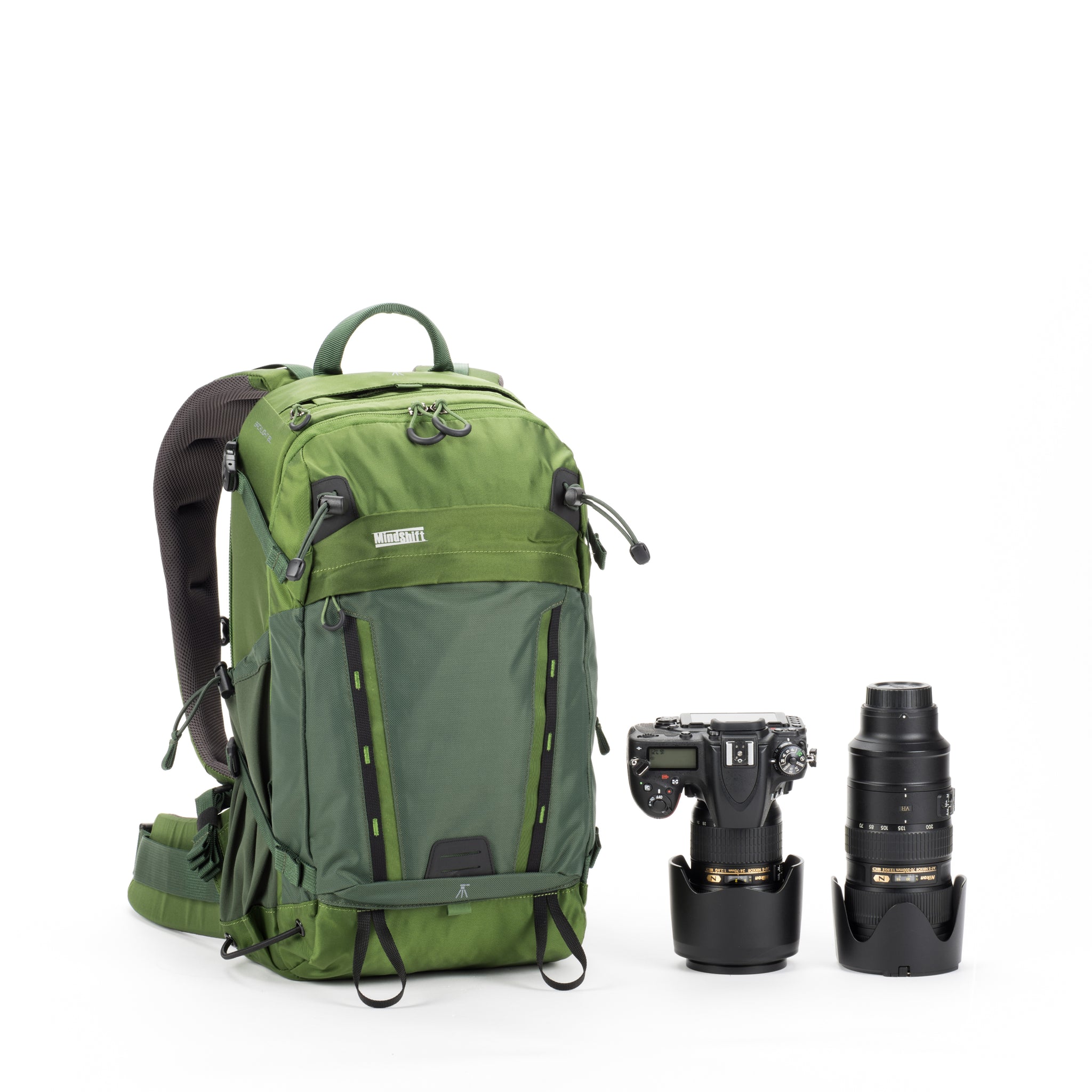 The BackLight® 18L, with a rear-panel compartment for photo gear, allows you to access your gear without taking off the backpack.
