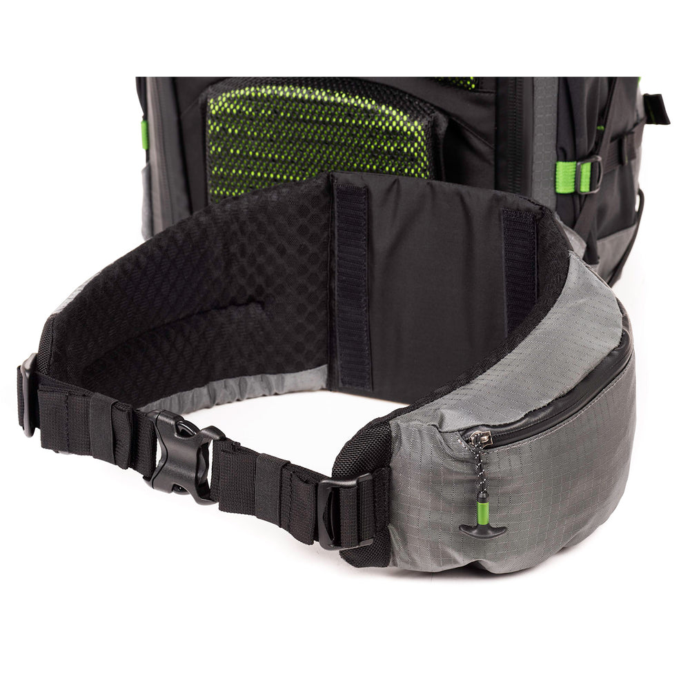 
                  
                    Removable waist belt for ease when traveling
                  
                
